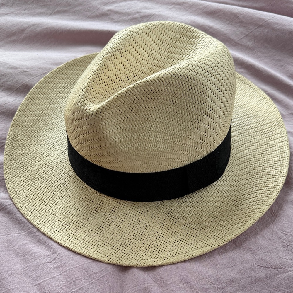 Chic Cream Fedora with Black Accent